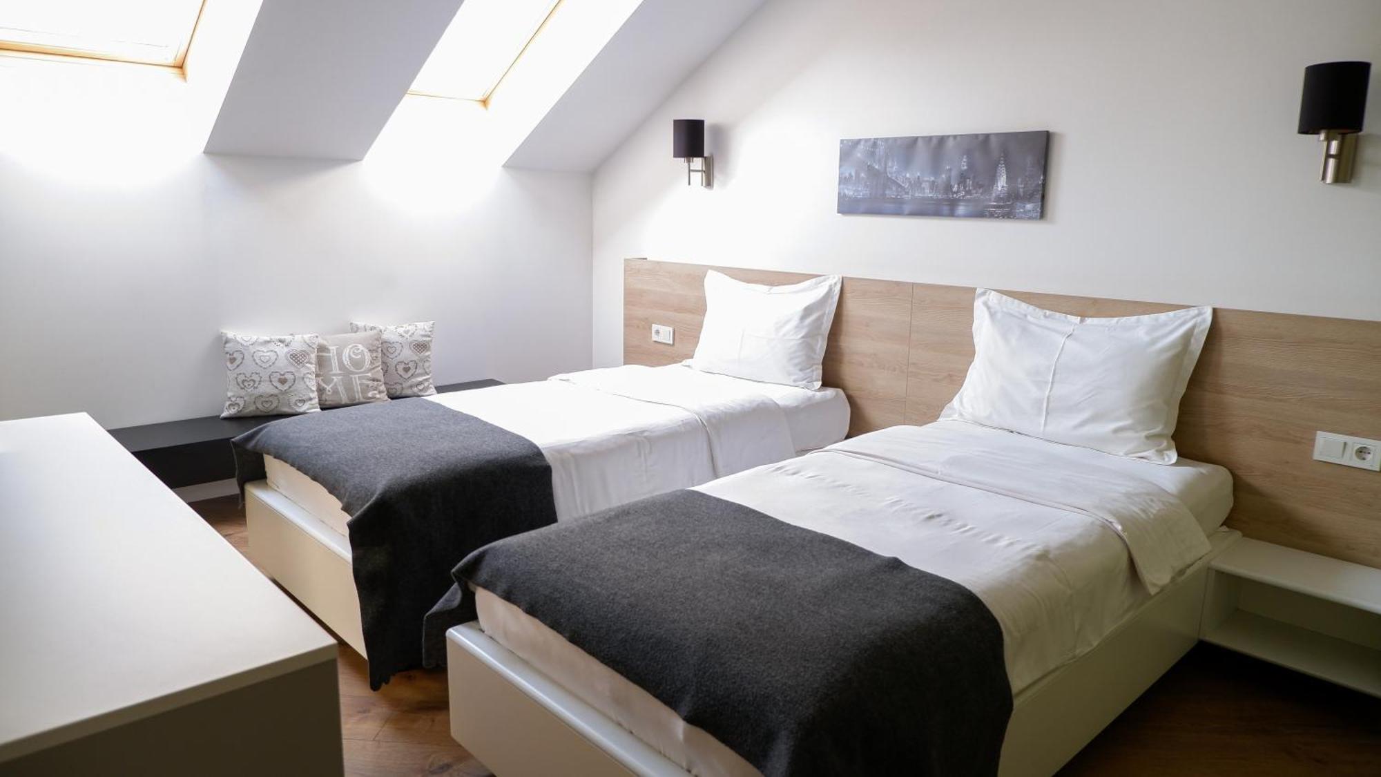 Casa M Hotell Oradea Eksteriør bilde